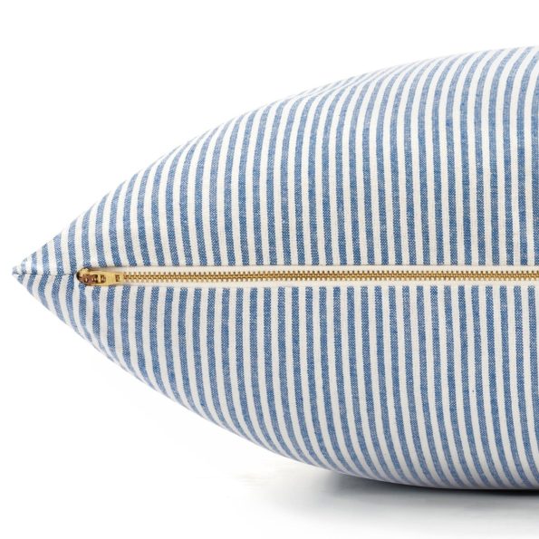 Lake-Blue-Stripe_Bed_Zipper